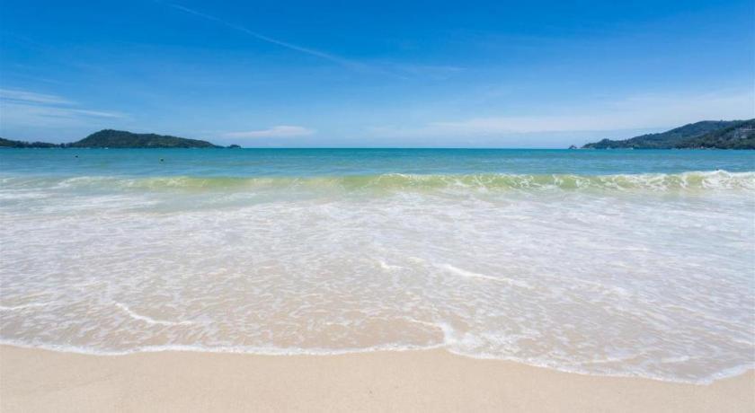 Azure Phuket Hotel Patong Exterior foto